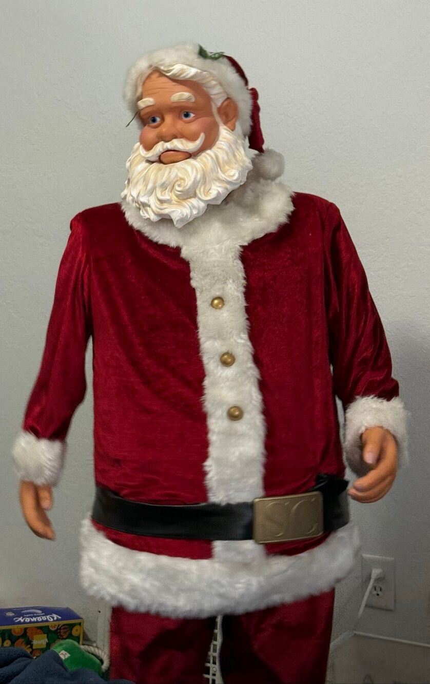 Gemmy Life Size 60" Animated Singing Dancing Christmas Karaoke Santa 5 ft